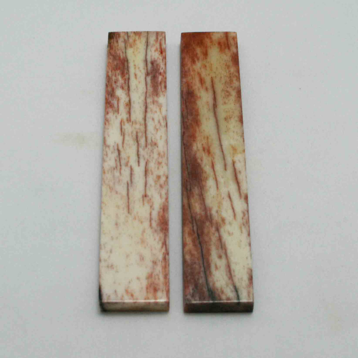 NB103MMA21 Giraffe Bone Scales