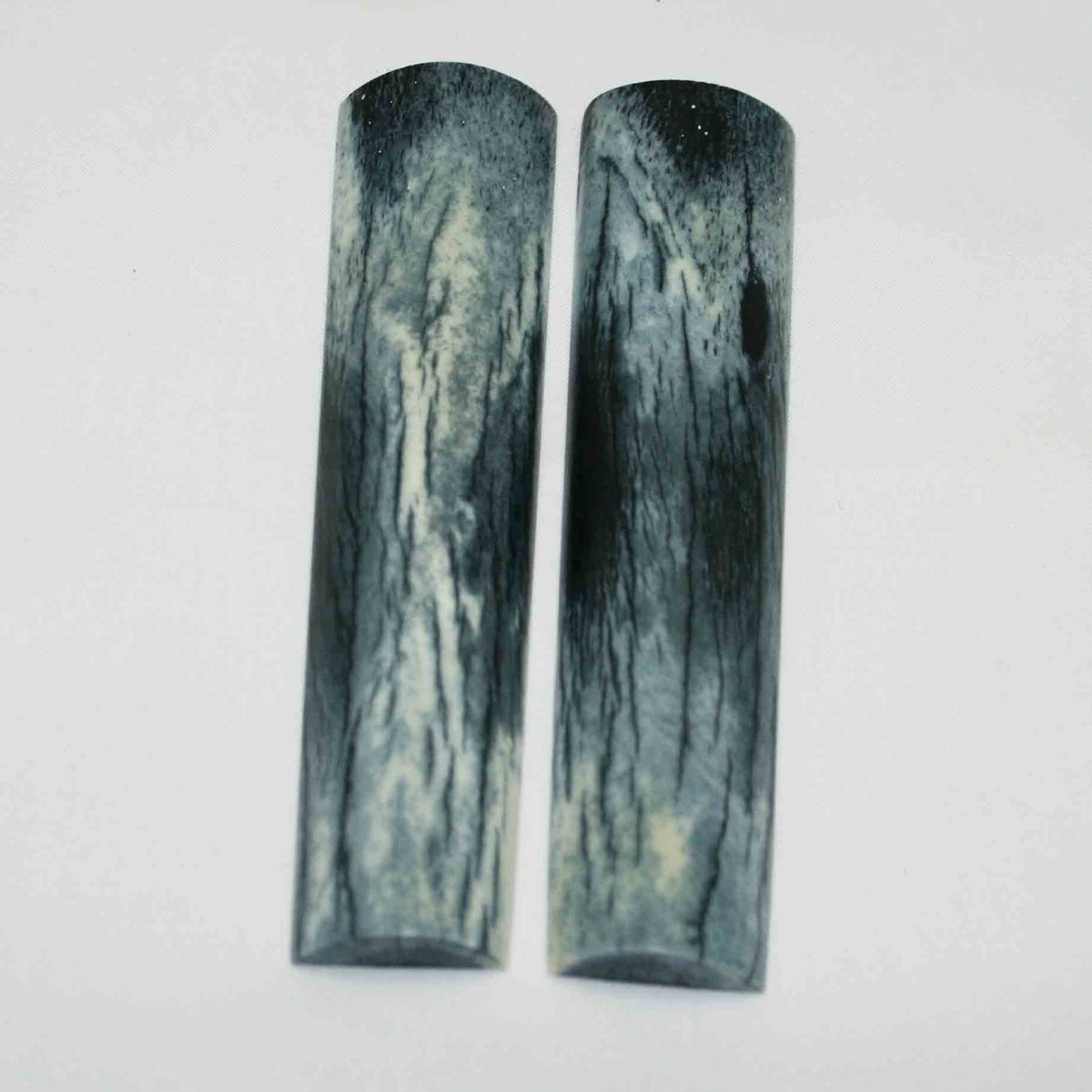 NB103MMA2 Giraffe Bone Scales