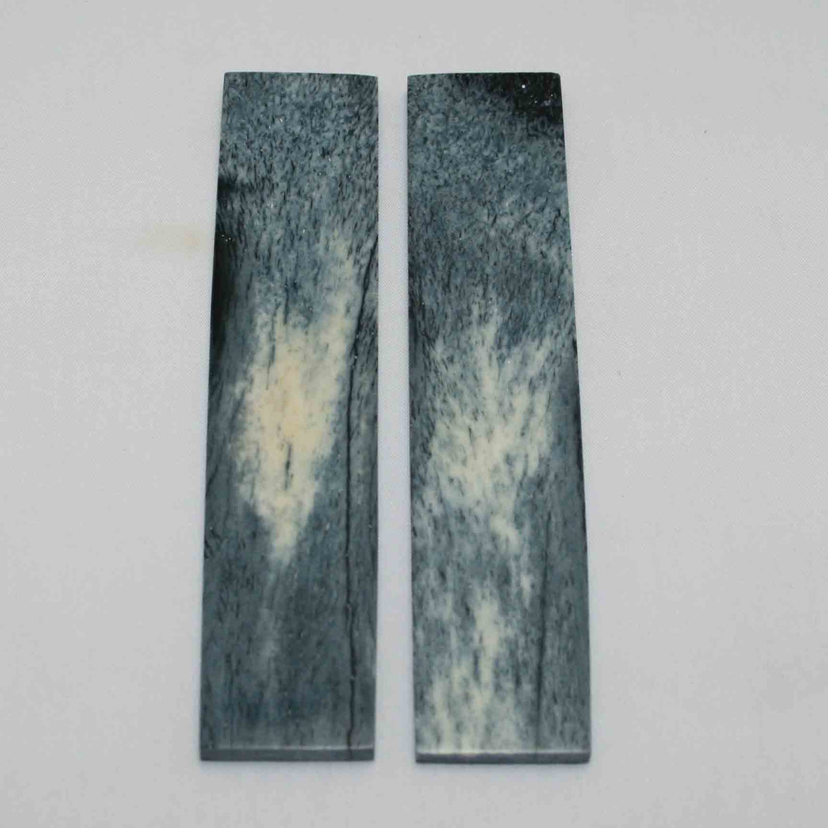 NB103MMA37 Giraffe Bone Scales