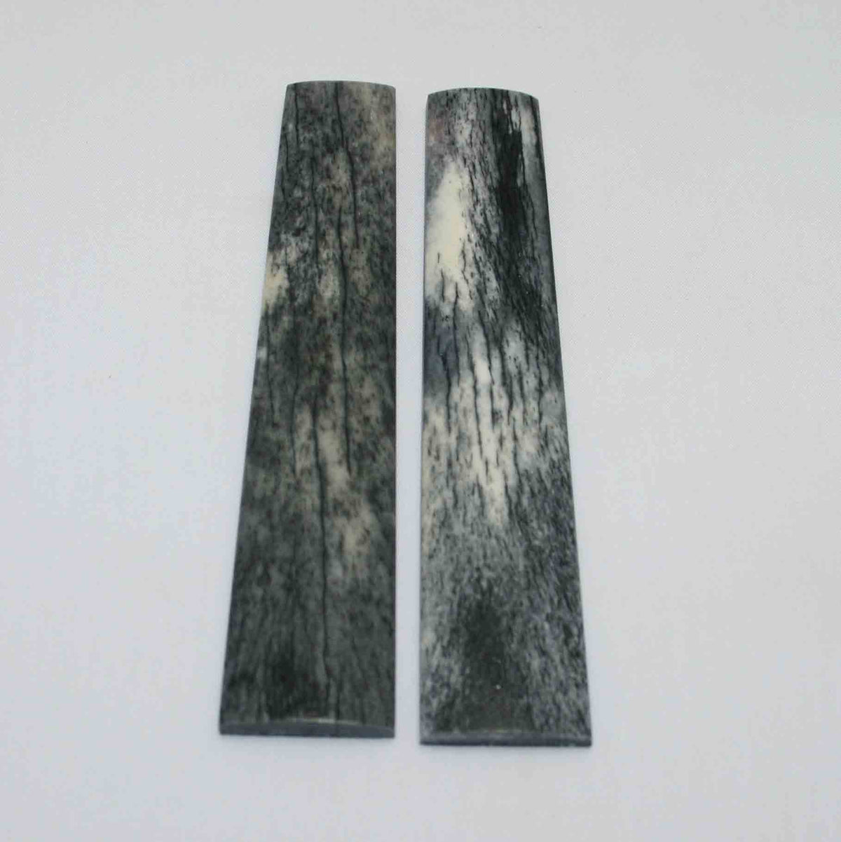 NB103MMA46 Giraffe Bone Scales