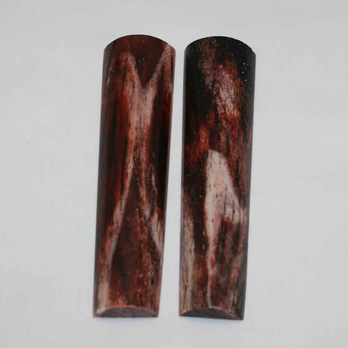 NB103MMA4 Giraffe Bone Scales