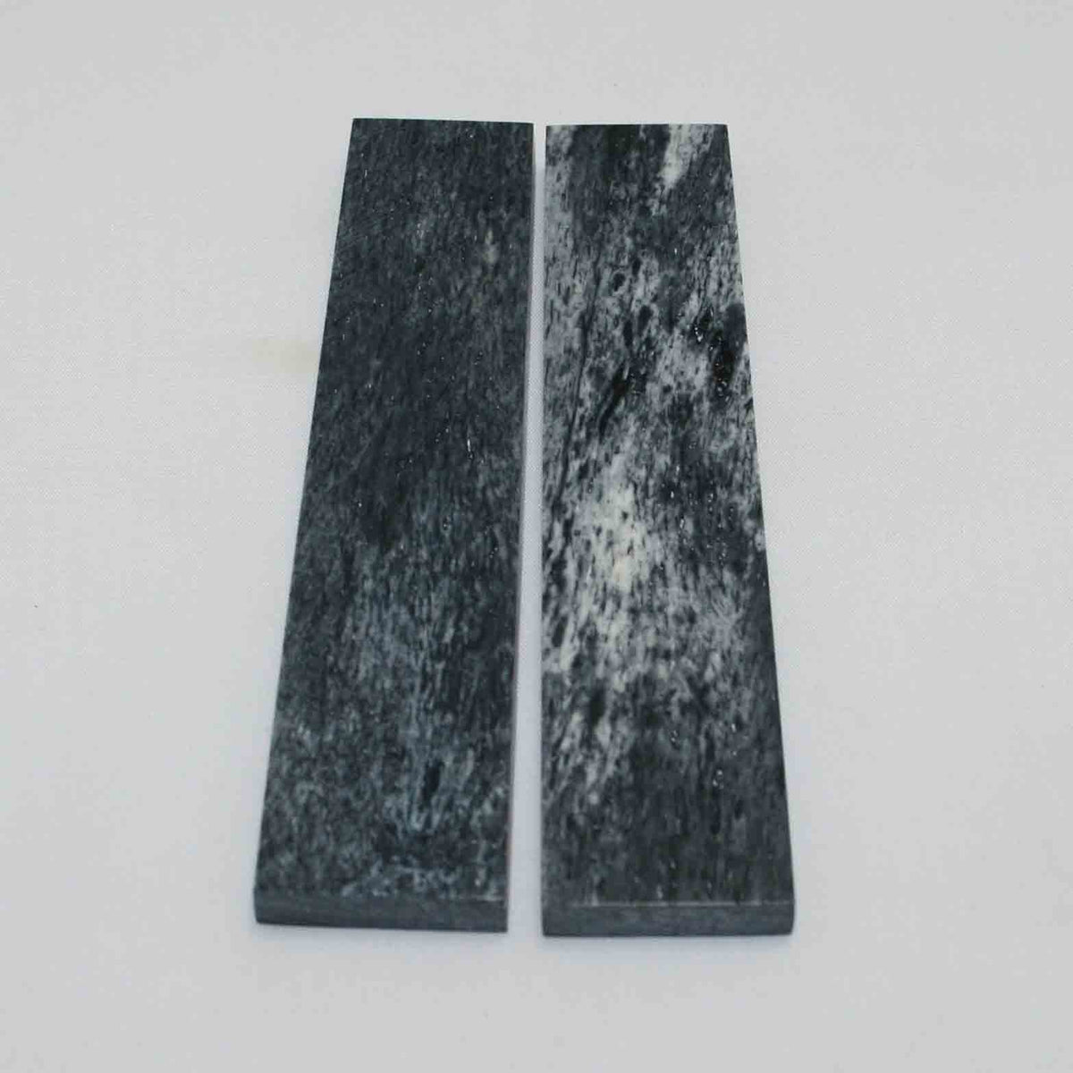 NB103MMA59 Giraffe Bone Scales