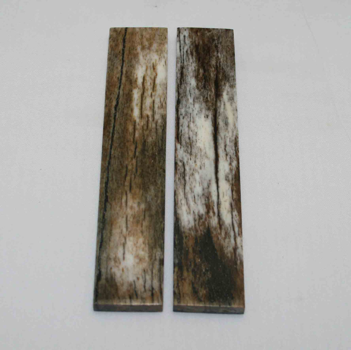 NB103MMA74 Giraffe Bone Scales