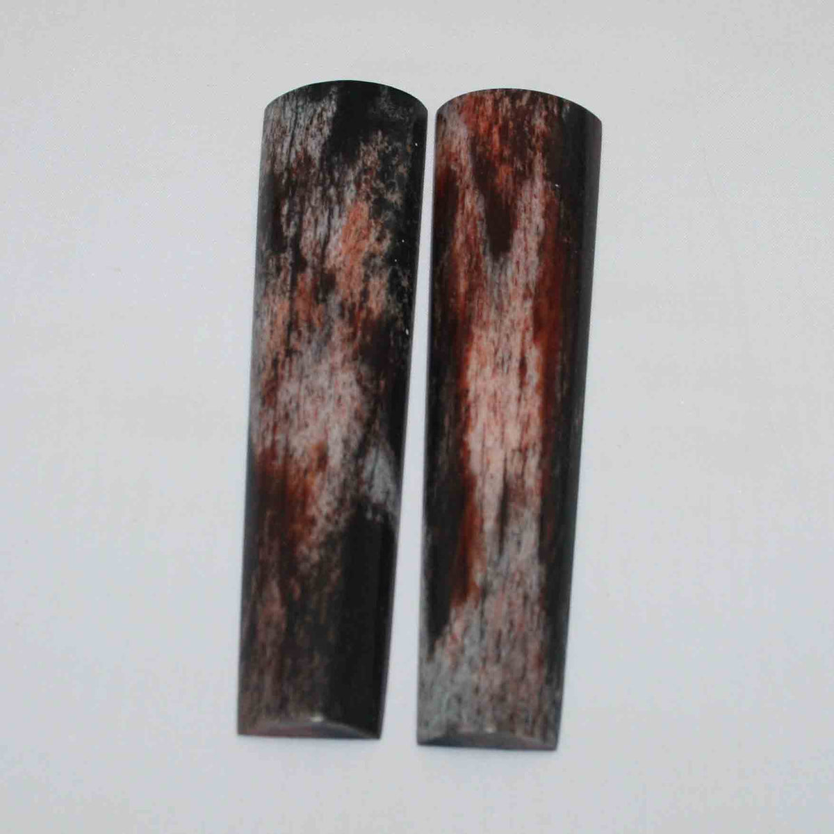 NB103MMA77 Giraffe Bone Scales