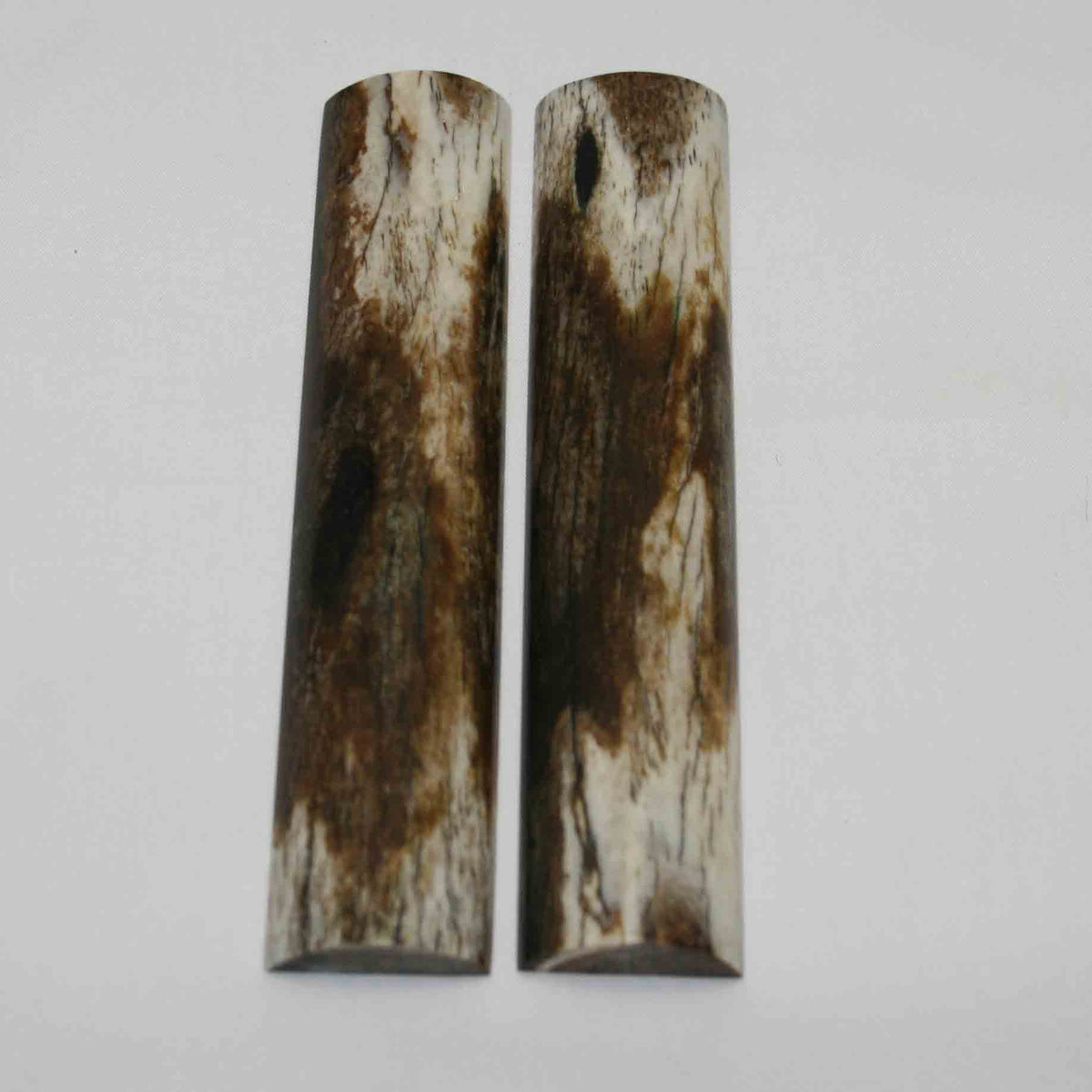 NB103MMA7 Giraffe Bone Scales