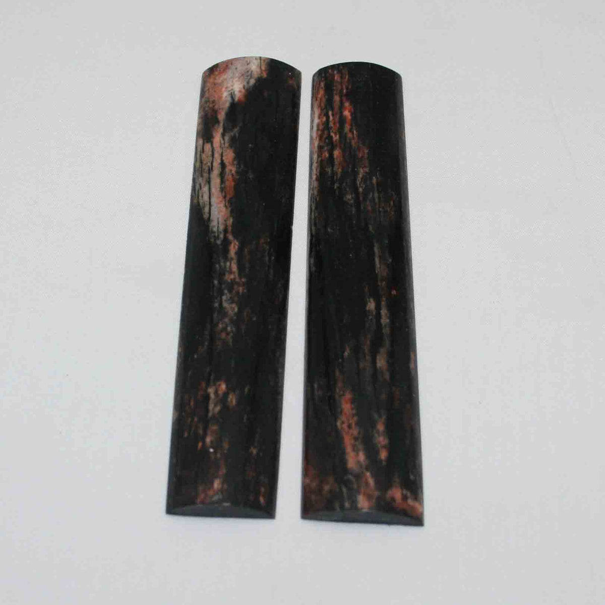 NB103MMA84 Giraffe Bone Scales