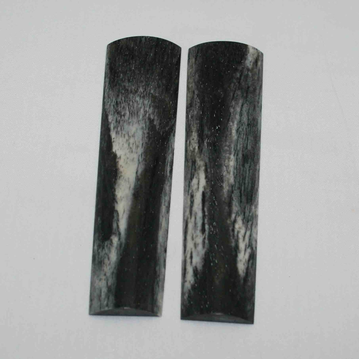 NB103MMA89 Giraffe Bone Scales