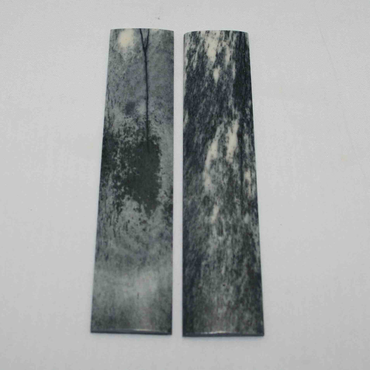 NB103MMA95 Giraffe Bone Scales