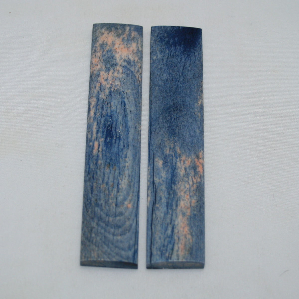 NB103NAM103 Giraffe Bone Scales