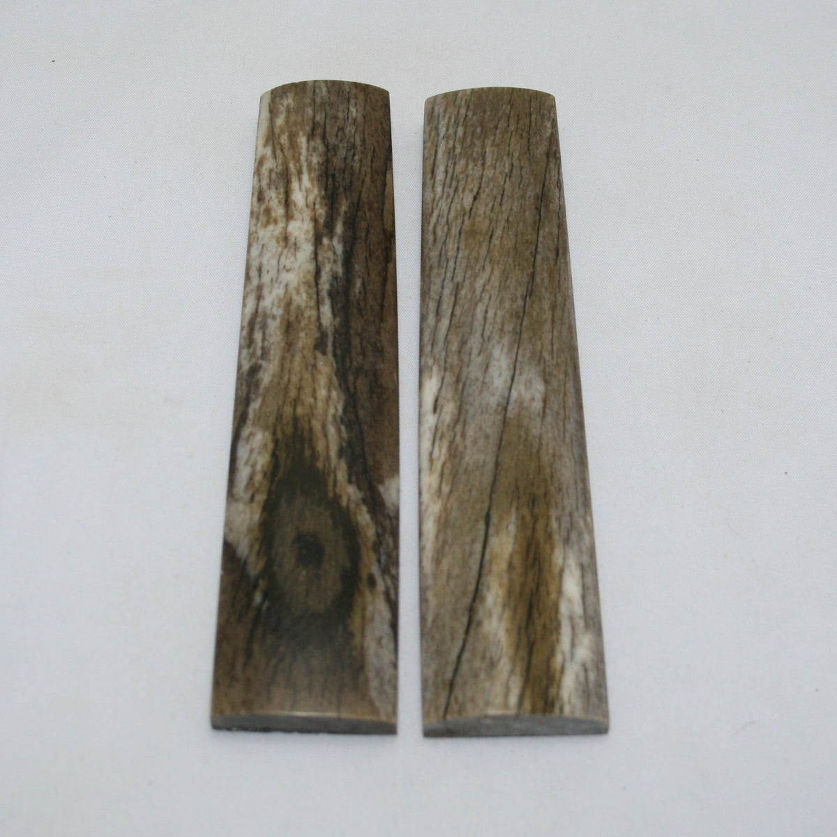 NB103NAM136 Giraffe Bone Scales