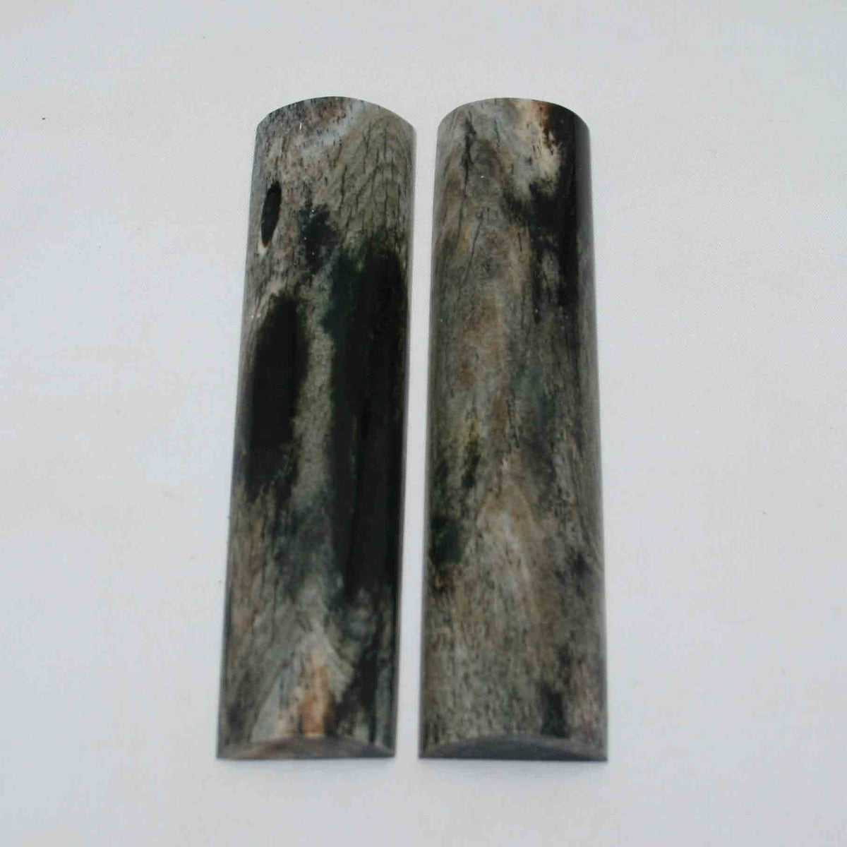 NB103NAM19 Giraffe Bone Scales