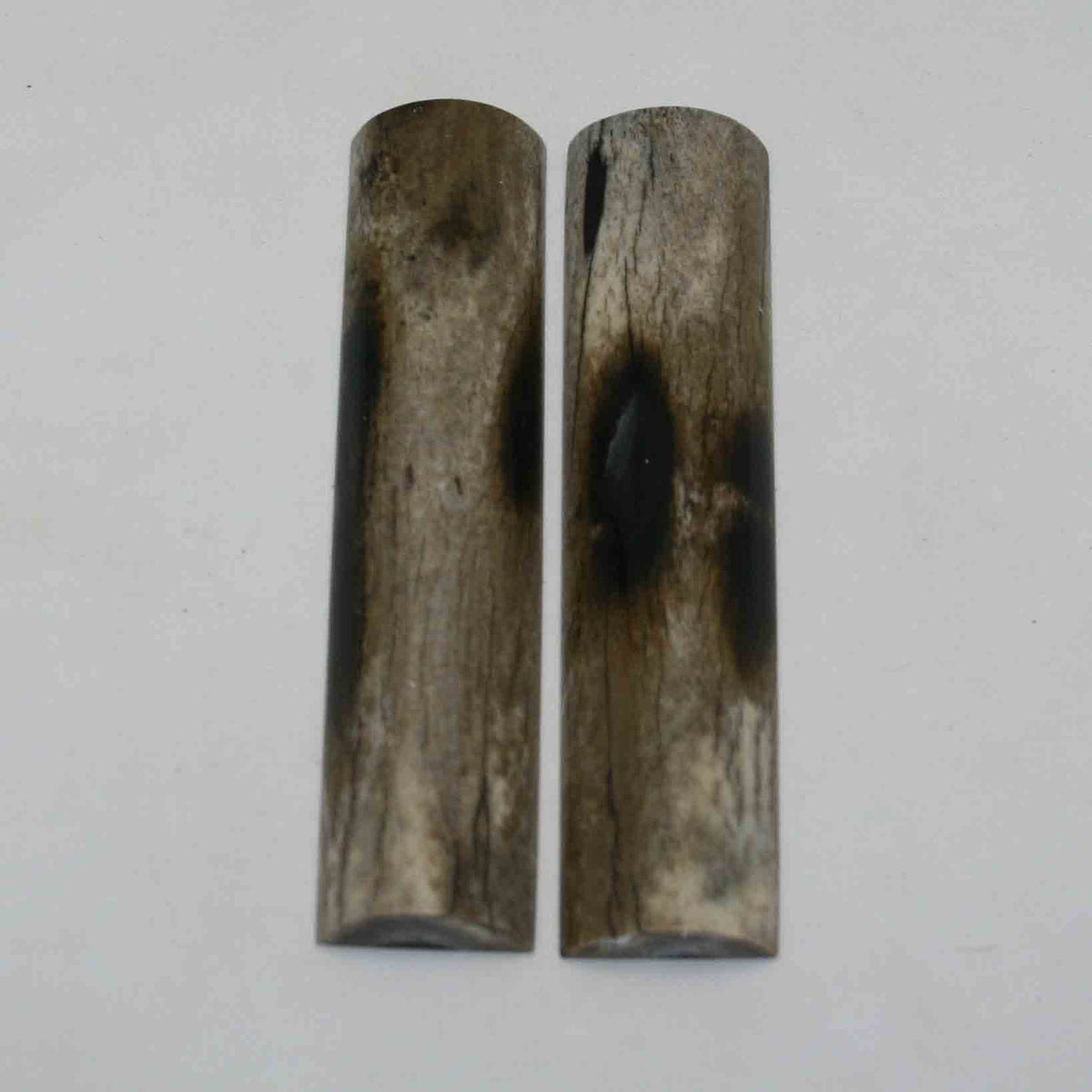 NB103NAM20 Giraffe Bone Scales