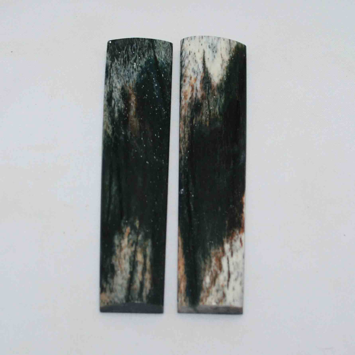 NB103NAM26 Giraffe Bone Scales