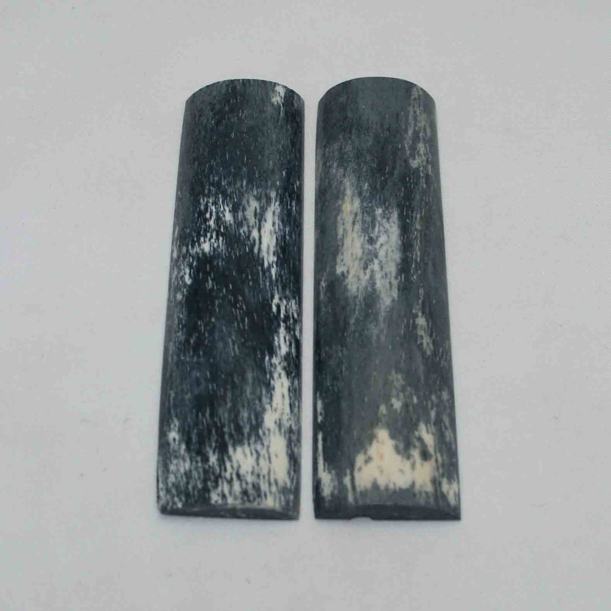 NB103NAM31 Giraffe Bone Scales