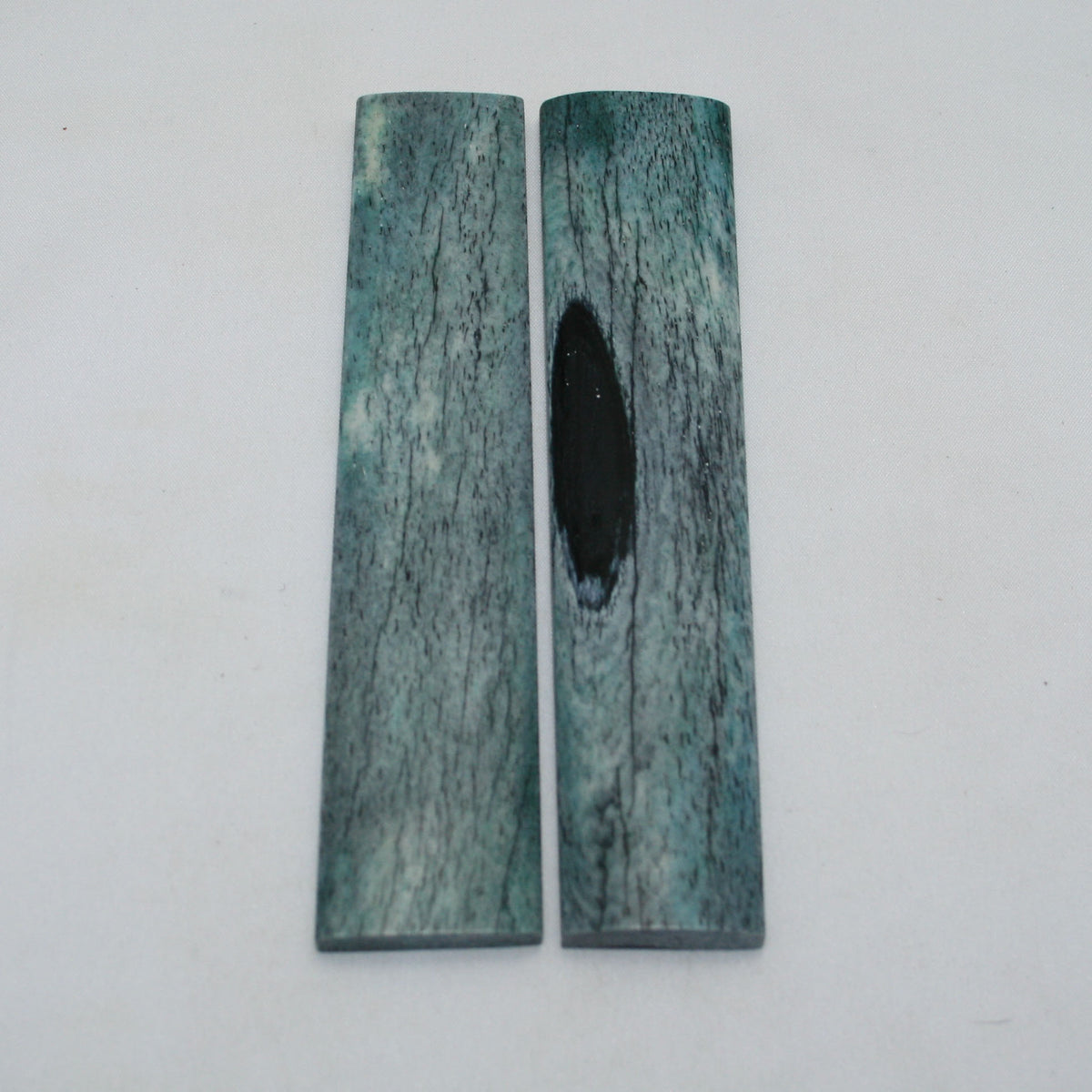 NB103NAM37 Giraffe Bone Scales