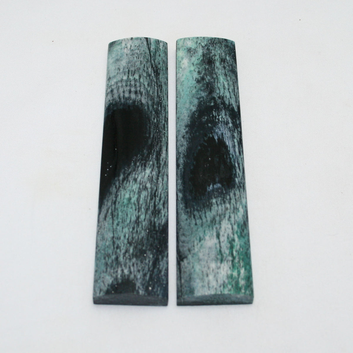 NB103NAM39 Giraffe Bone Scales