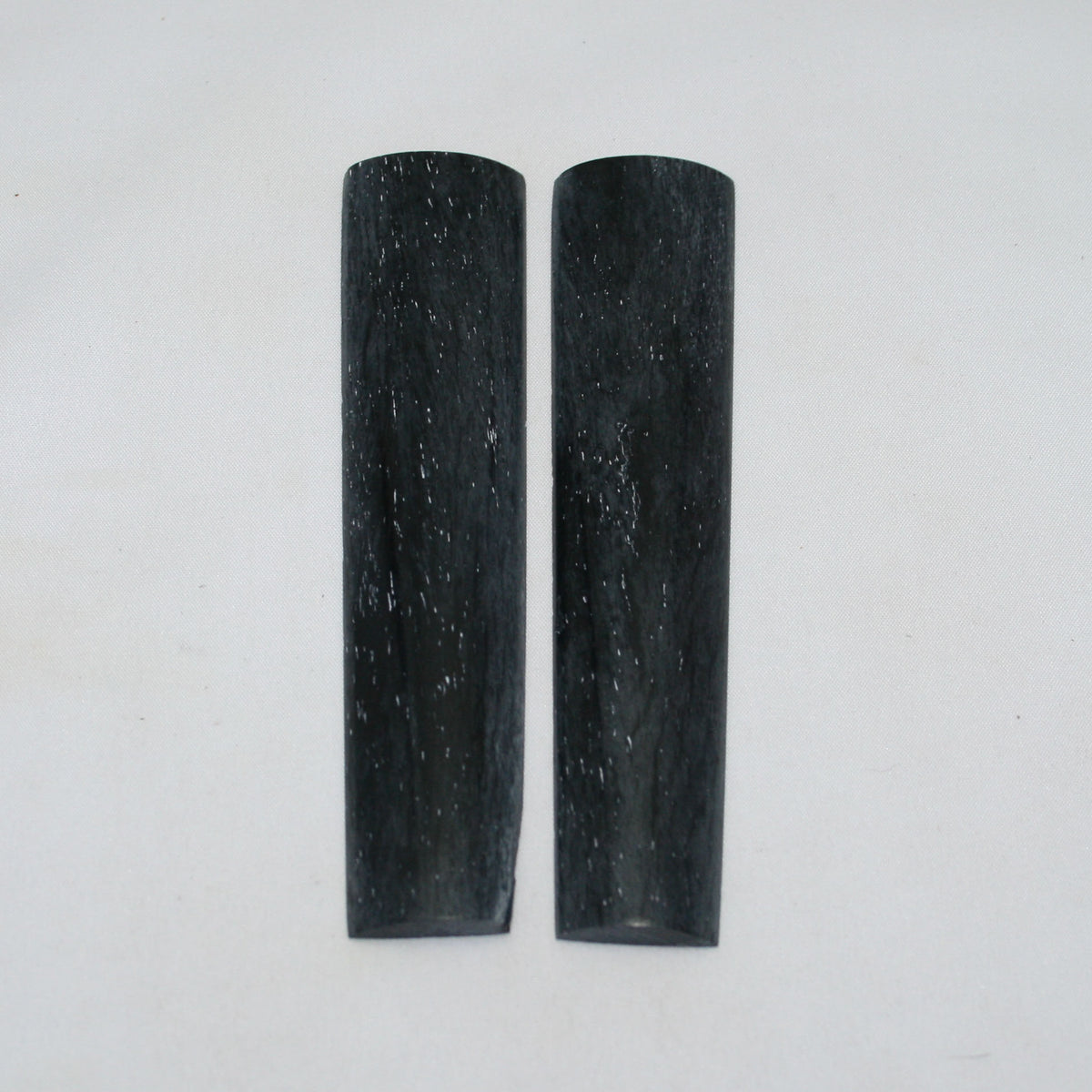 NB103NAM46 Giraffe Bone Scales