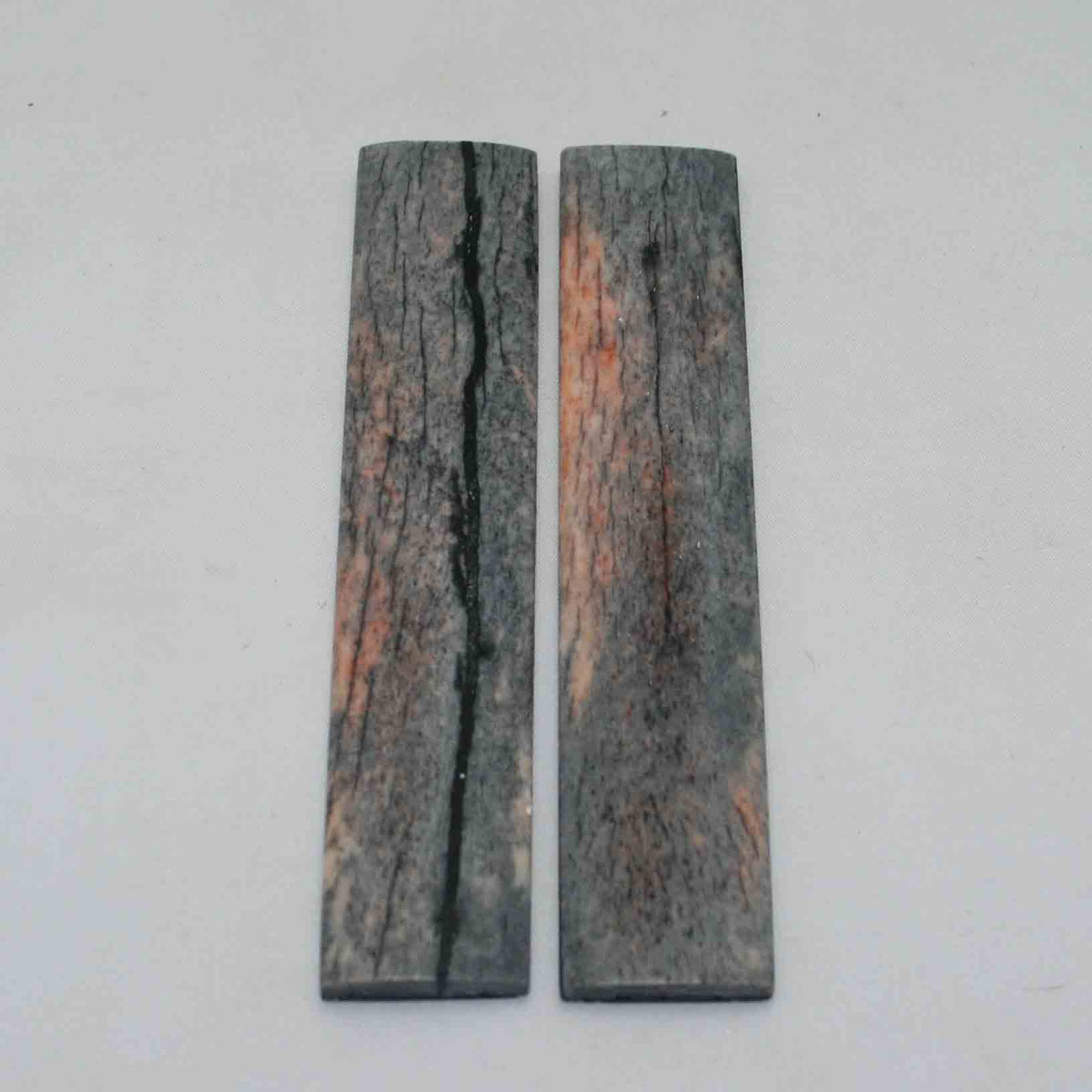 NB103NAM4 Giraffe Bone Scales