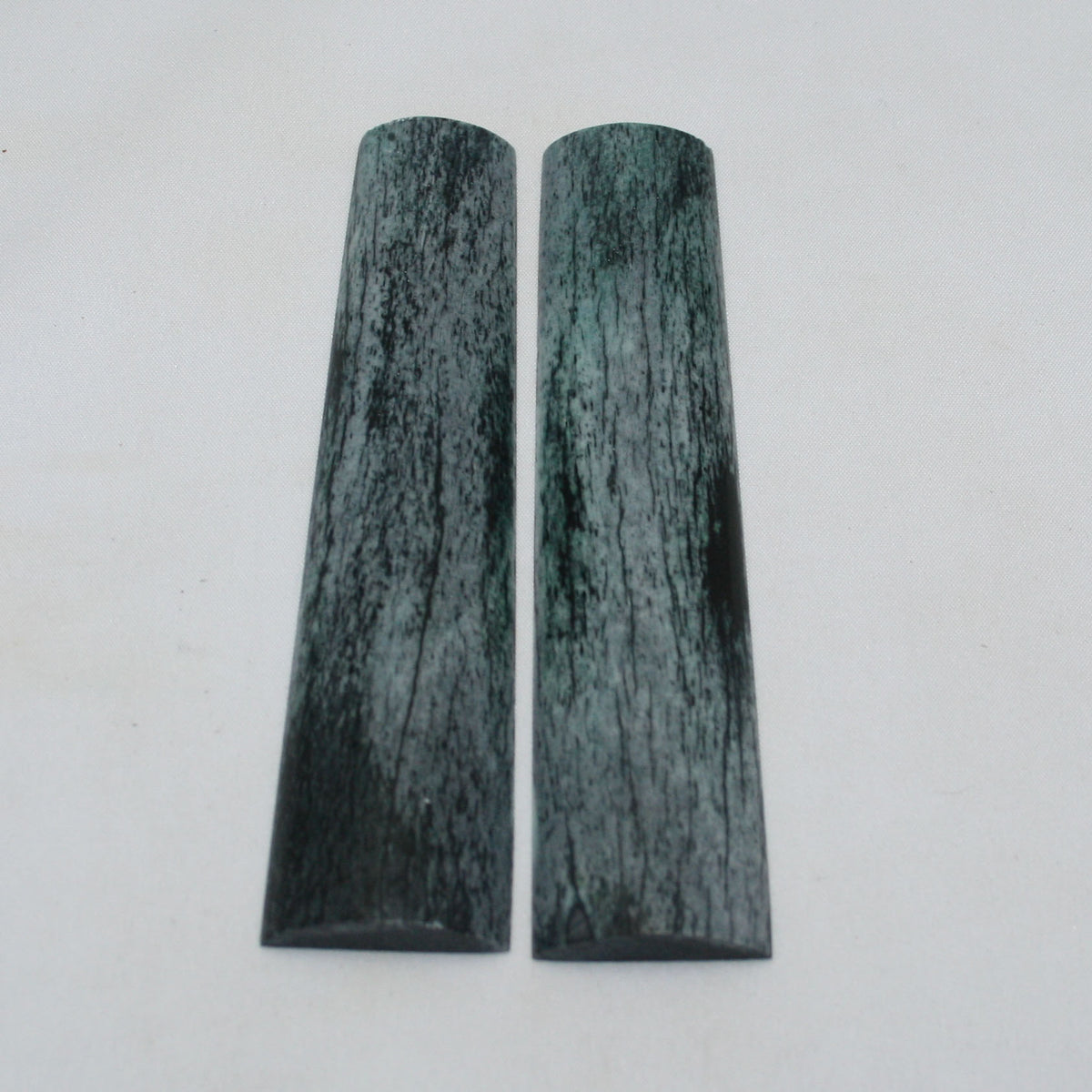 NB103NAM55 Giraffe Bone Scales