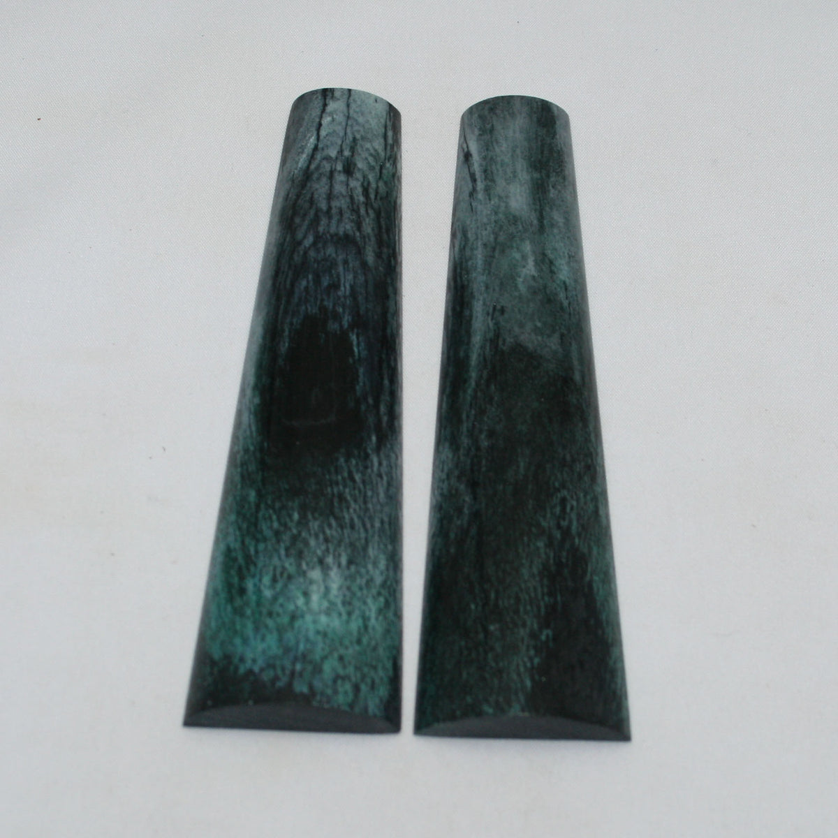 NB103NAM58 Giraffe Bone Scales