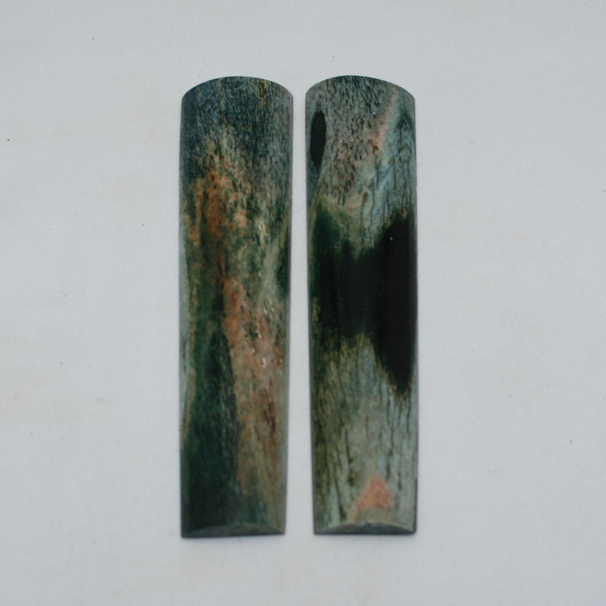 NB103NAM86 Giraffe Bone Scales