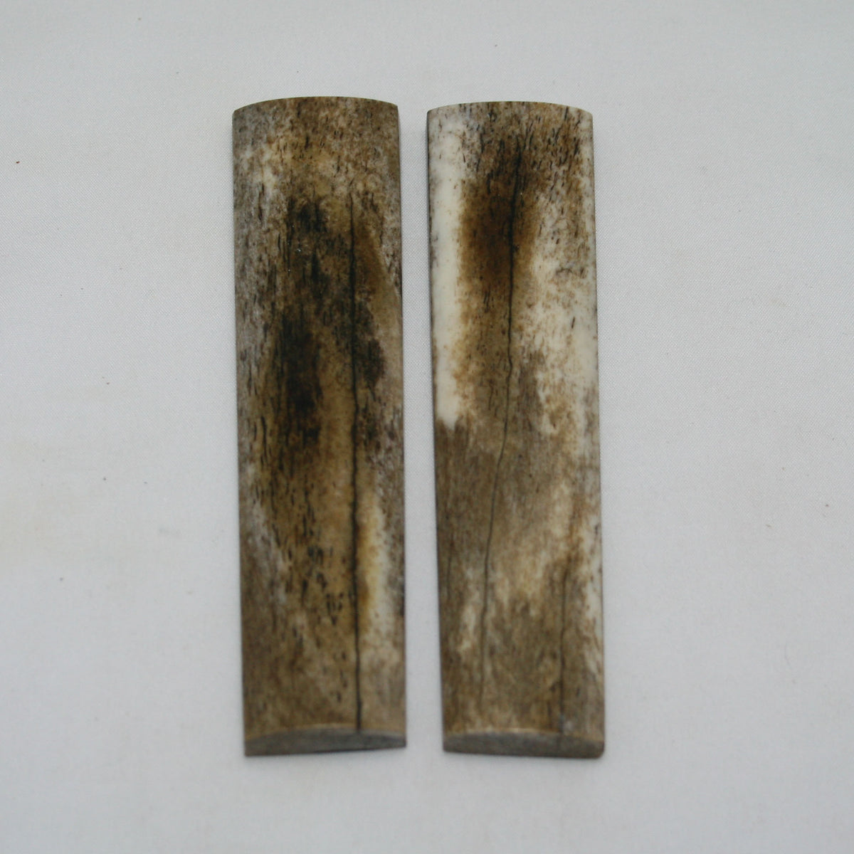 NB103NAM98 Giraffe Bone Scales