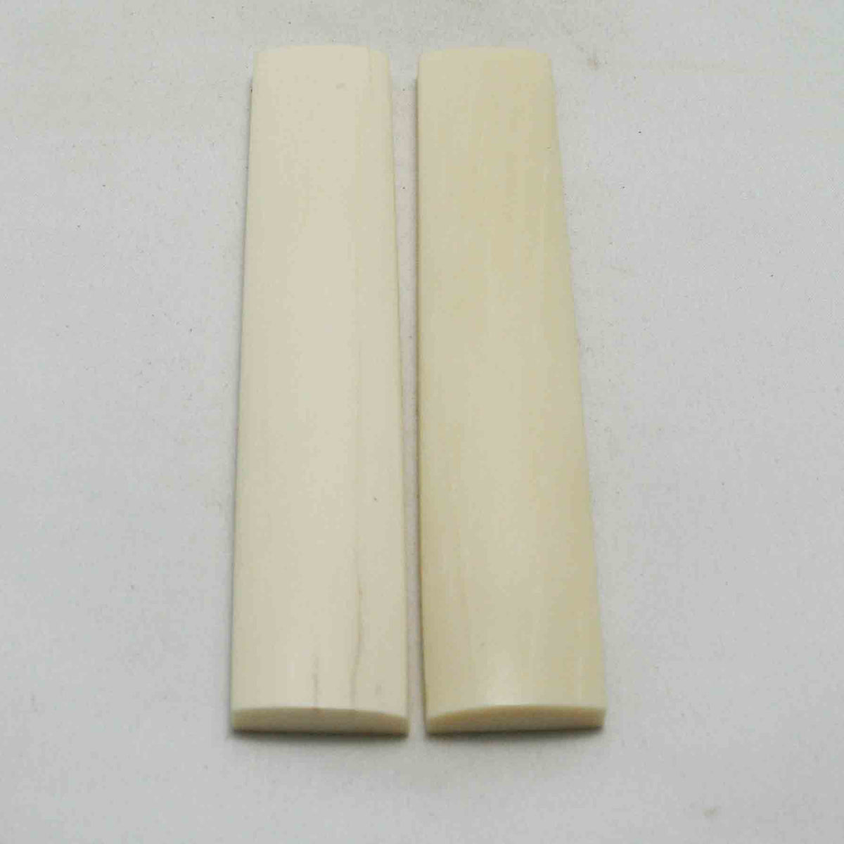NB103NA100 Giraffe Bone Scales Size: 5.57" x 1.08" x 0.40" inch