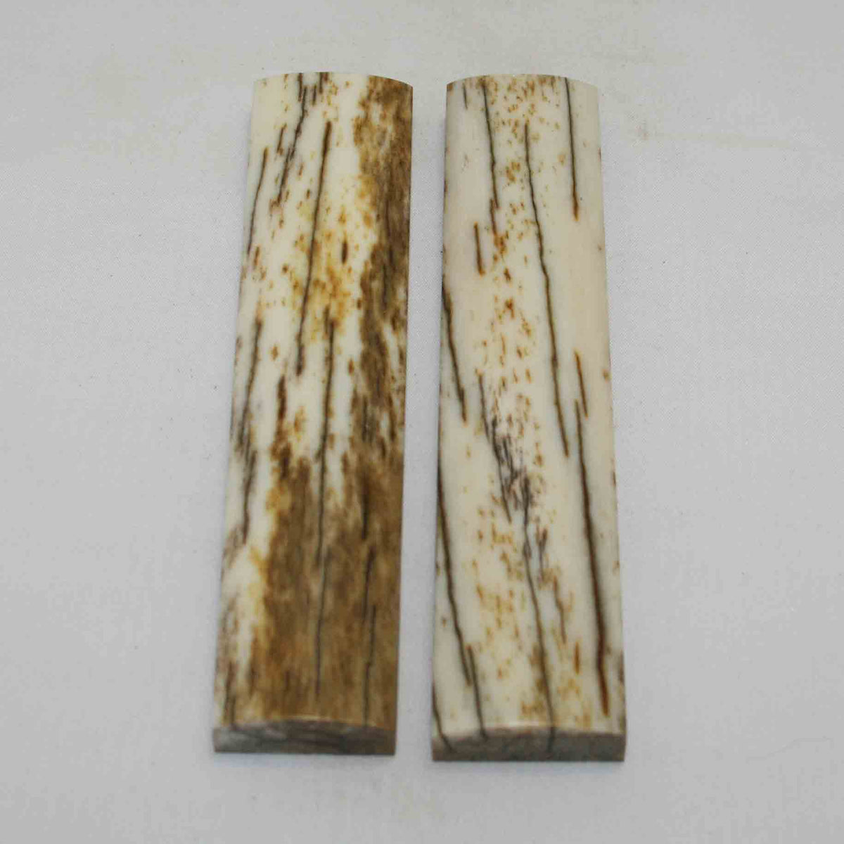 NB103NA116 Giraffe Bone Scales Size: 5.38" x 1.17" x 0.50" inch