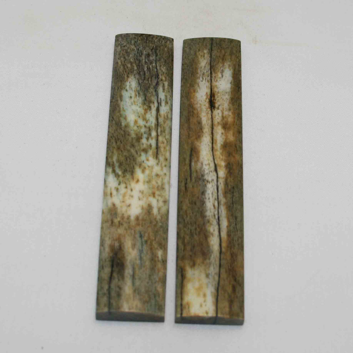 NB103NA124 Giraffe Bone Scales Size: 5.50" x 1.06" x 0.31" inch