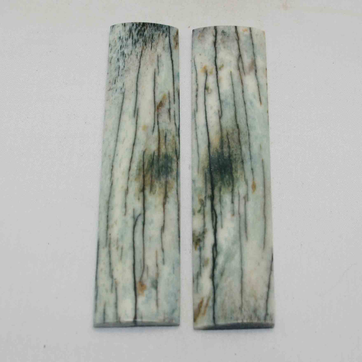 NB103NA126 Giraffe Bone Scales Size: 5.11" x 1.12" x 0.26" inch