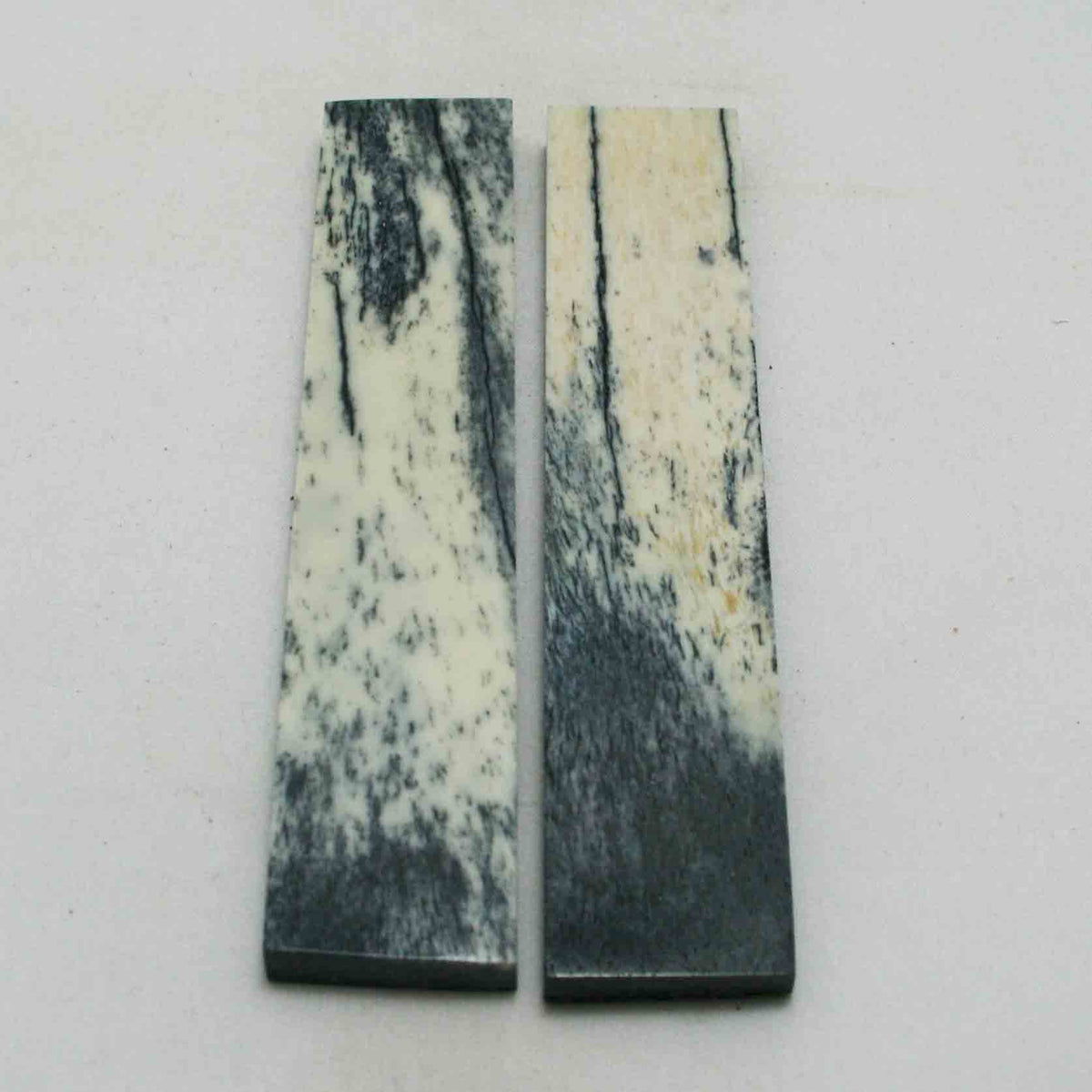 NB103NA151 Giraffe Bone Scales Size: 5.35" x 1.15" x 0.31" inch
