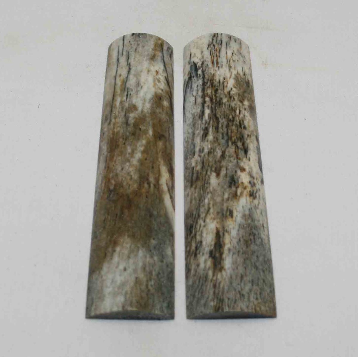 NB103NA183 Giraffe Bone Scales Size: 4.85" x 1.16" x 0.33" inch