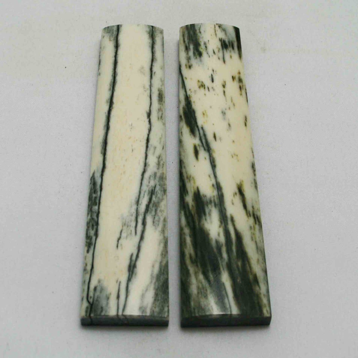 NB103NA22 Giraffe Bone Scales Size: 5.33" x 1.19" x 0.42" inch