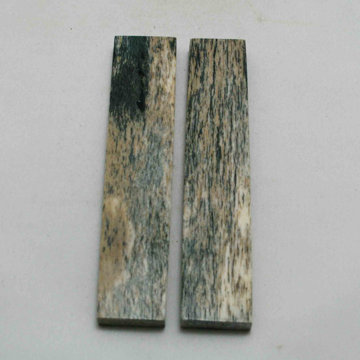NB103NA25 Giraffe Bone Scales Size: 5.27" x 1.06" x 0.35" inch