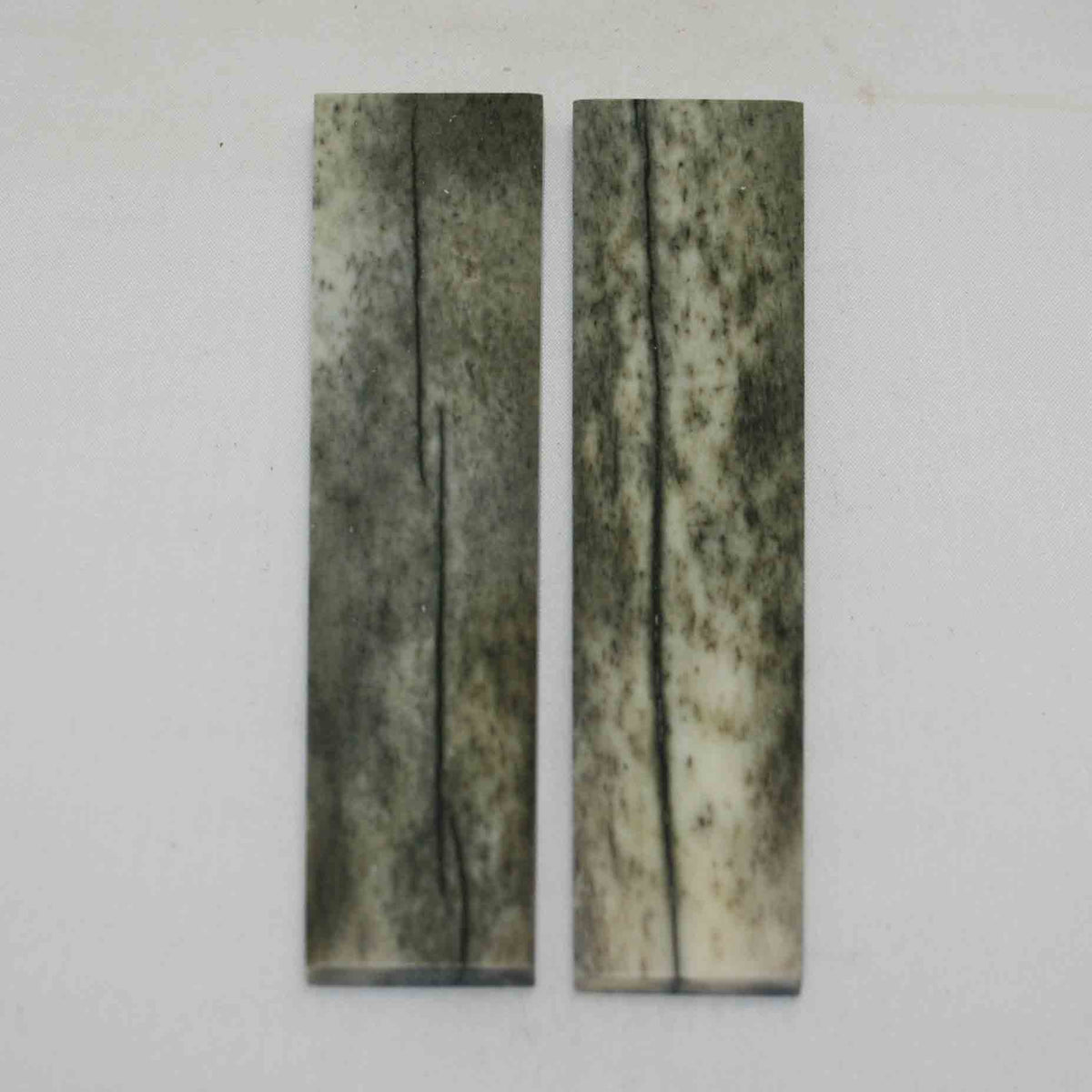 NB103NA32 Giraffe Bone Scales Size: 5.04" x 1.10" x 0.22" inch
