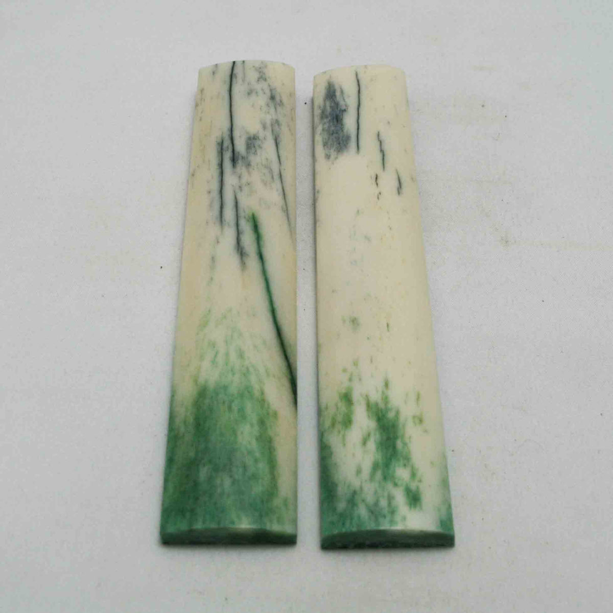 NB103NA8 Giraffe Bone Scales Size: 5.52" x 1.11" x 0.41" inch