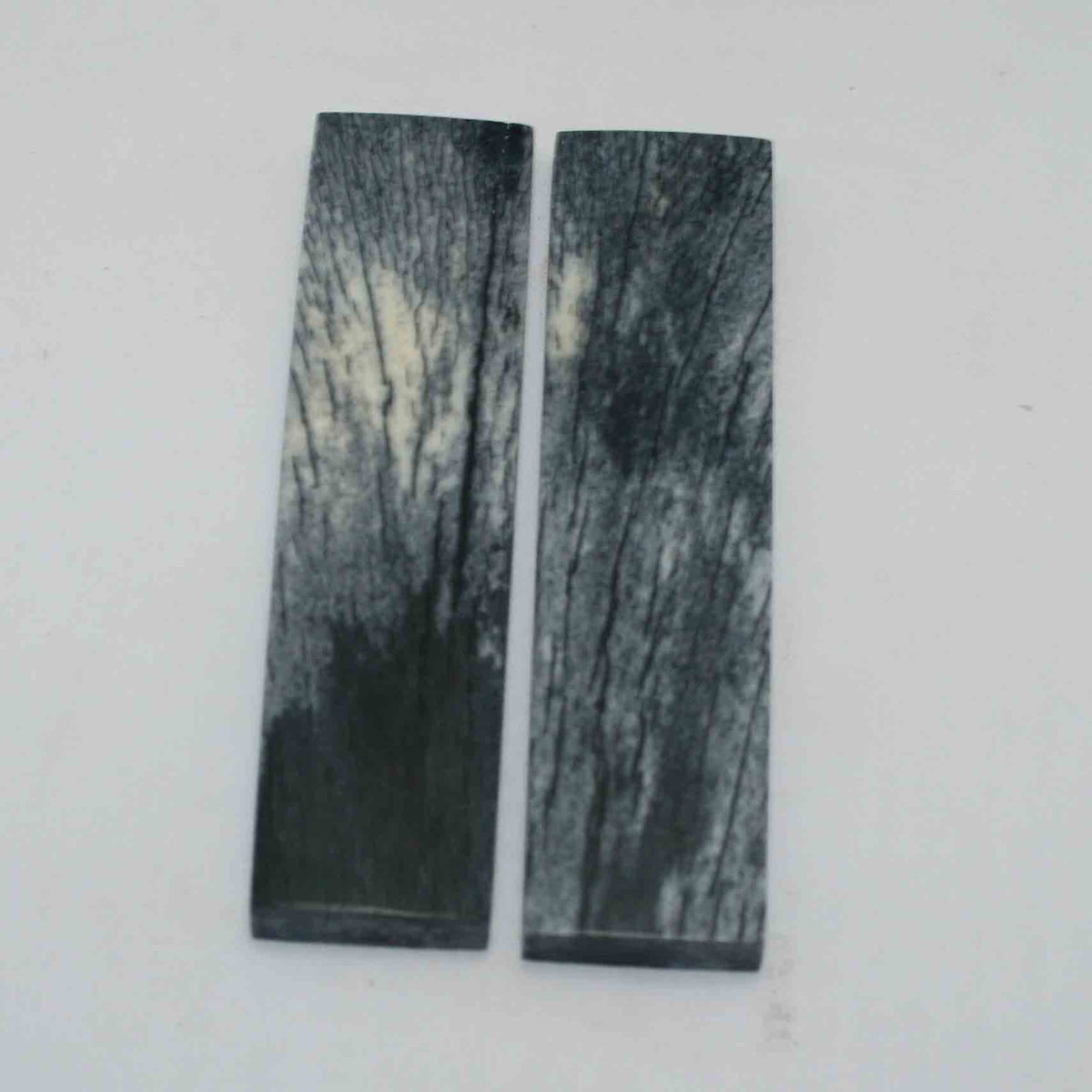 NB104GS115 Giraffe Bone Scales