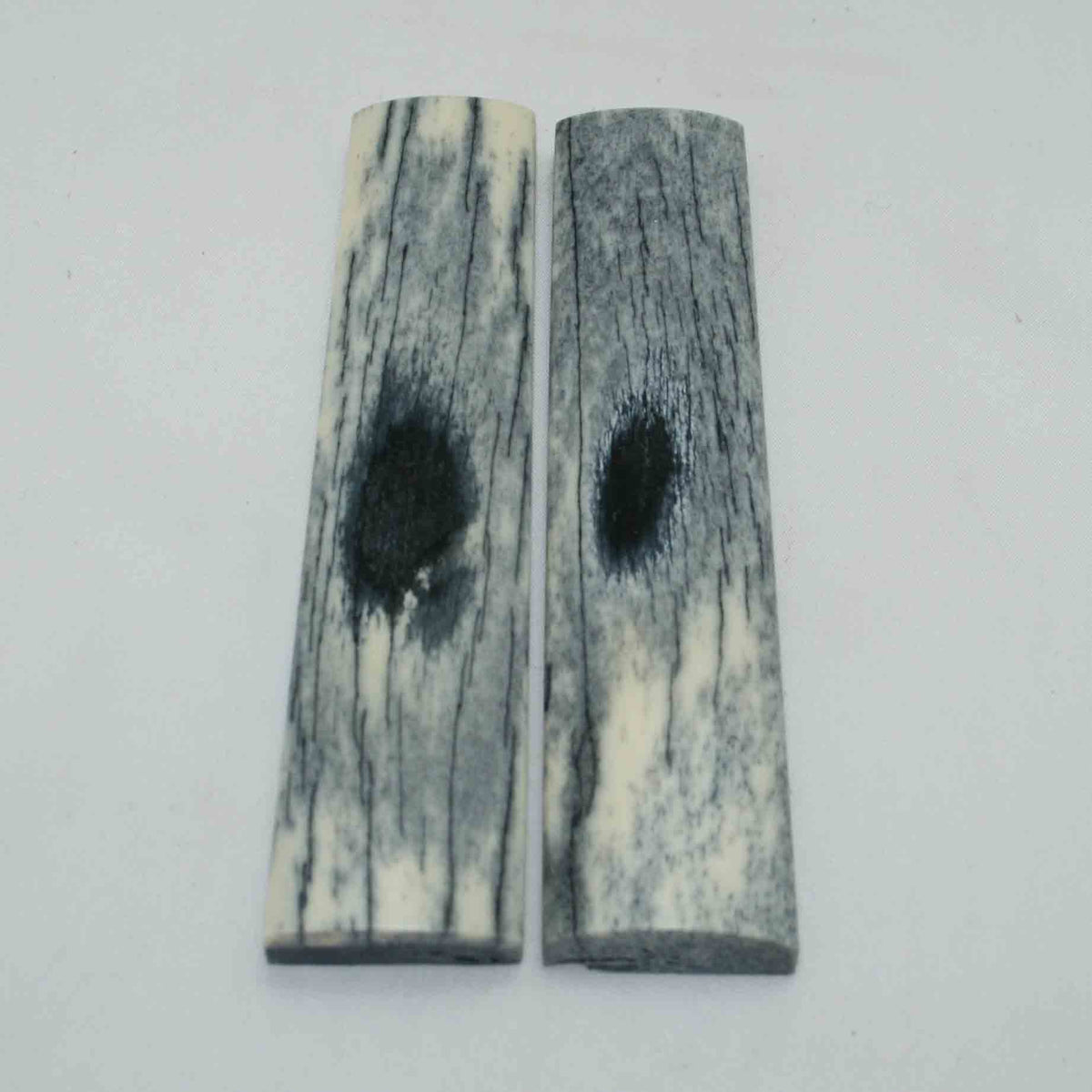 NB104GS123 Giraffe Bone Scales