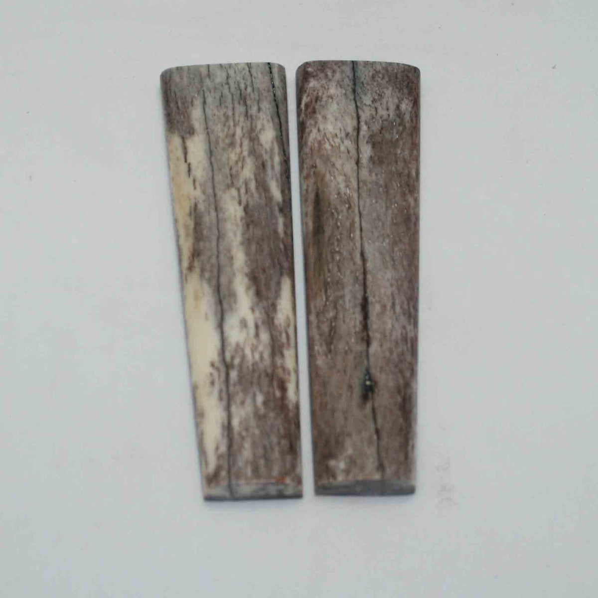 NB104GS159 Giraffe Bone Scales