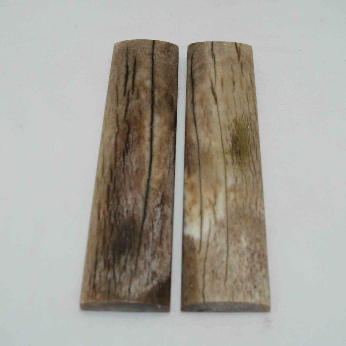 NB104GS172 Giraffe Bone Scales