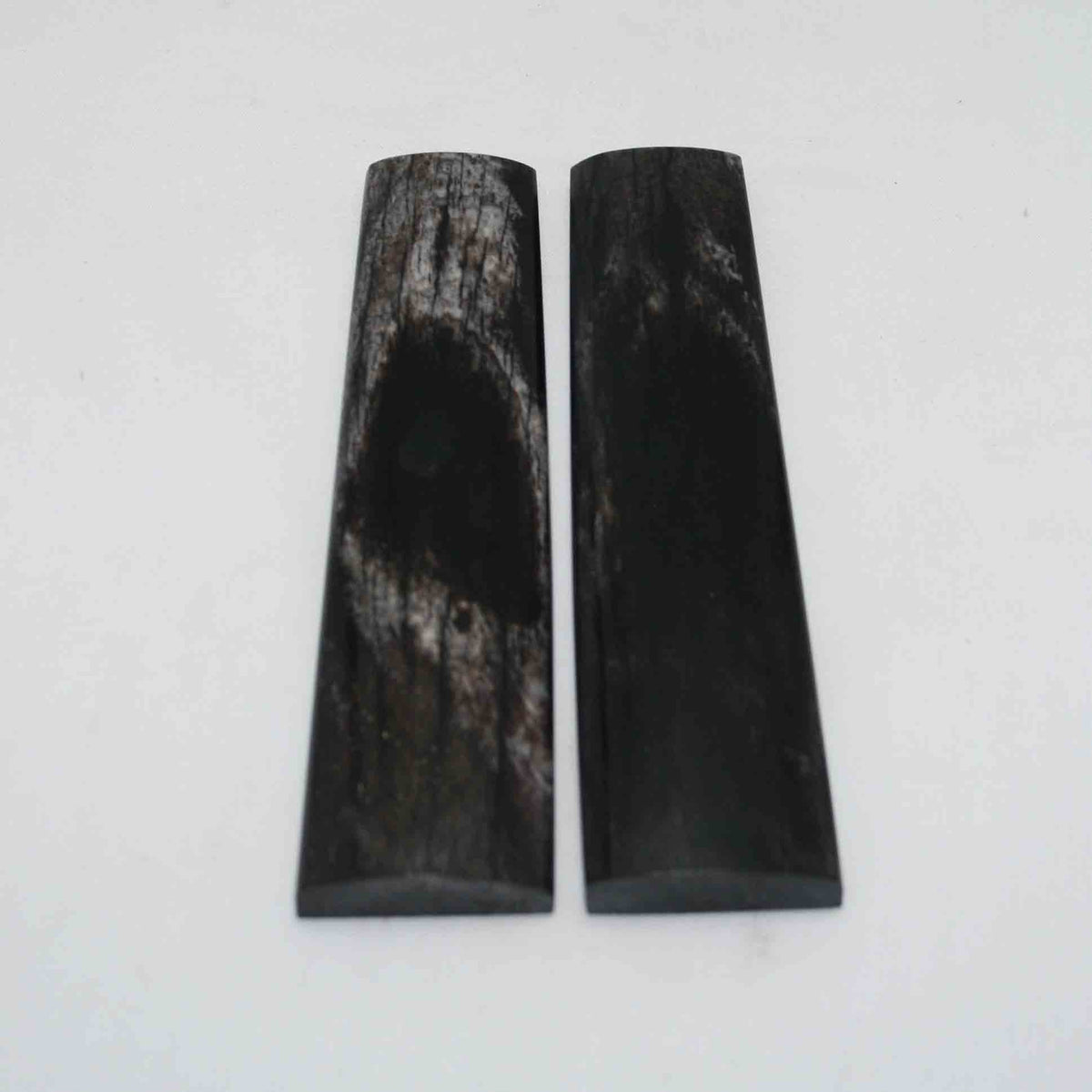 NB104GS173 Giraffe Bone Scales