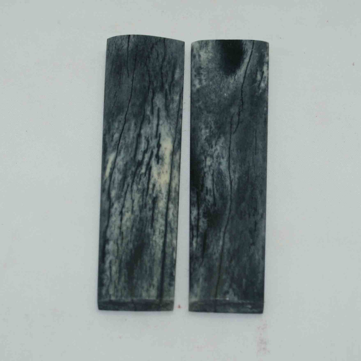 NB104GS184 Giraffe Bone Scales