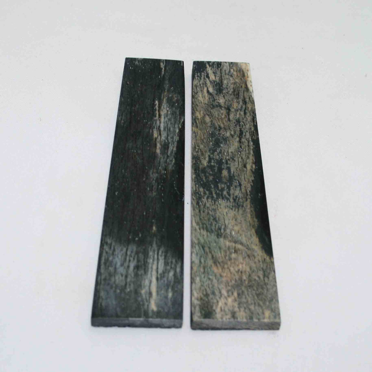 NB104GS196 Giraffe Bone Scales