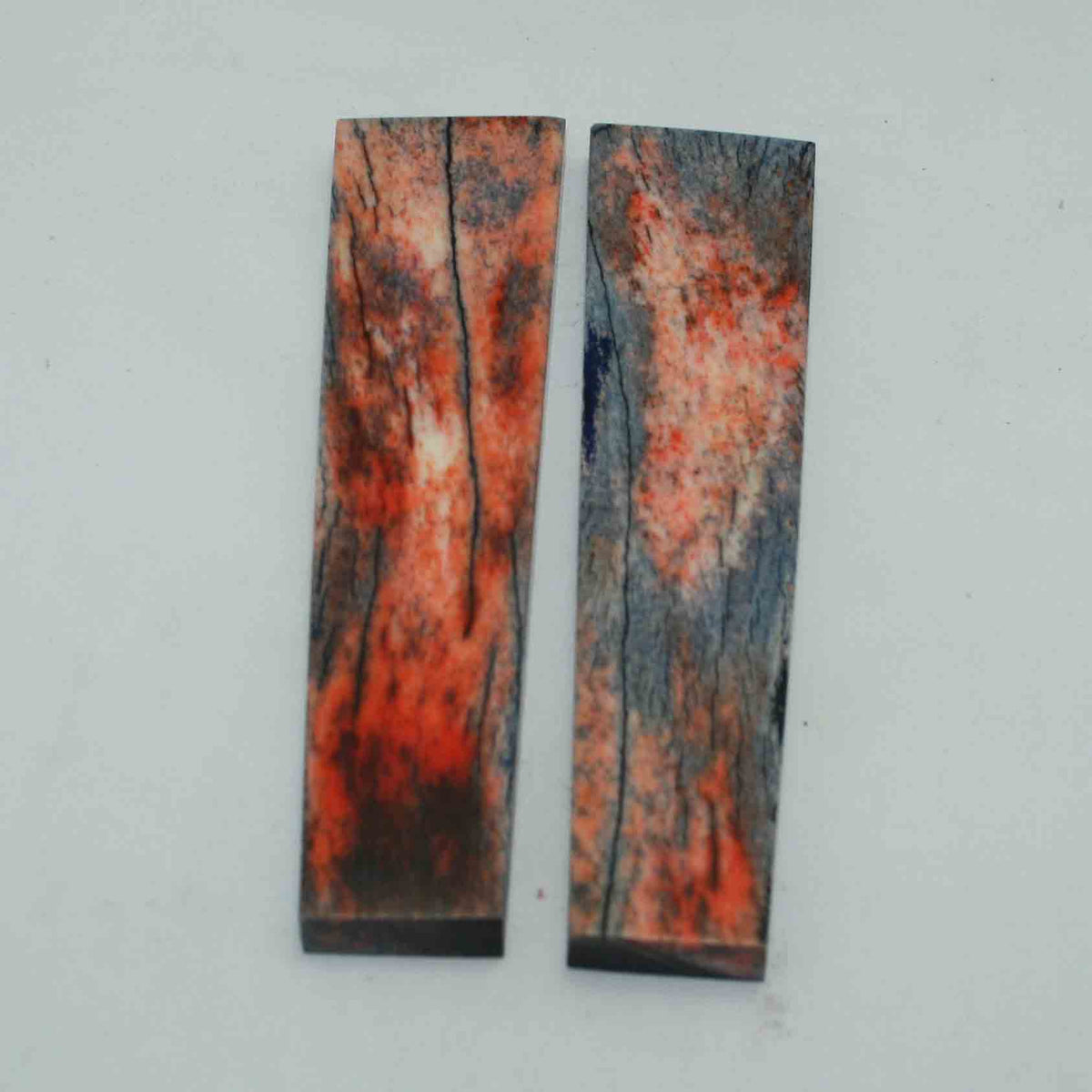 NB104GS202 Giraffe Bone Scales