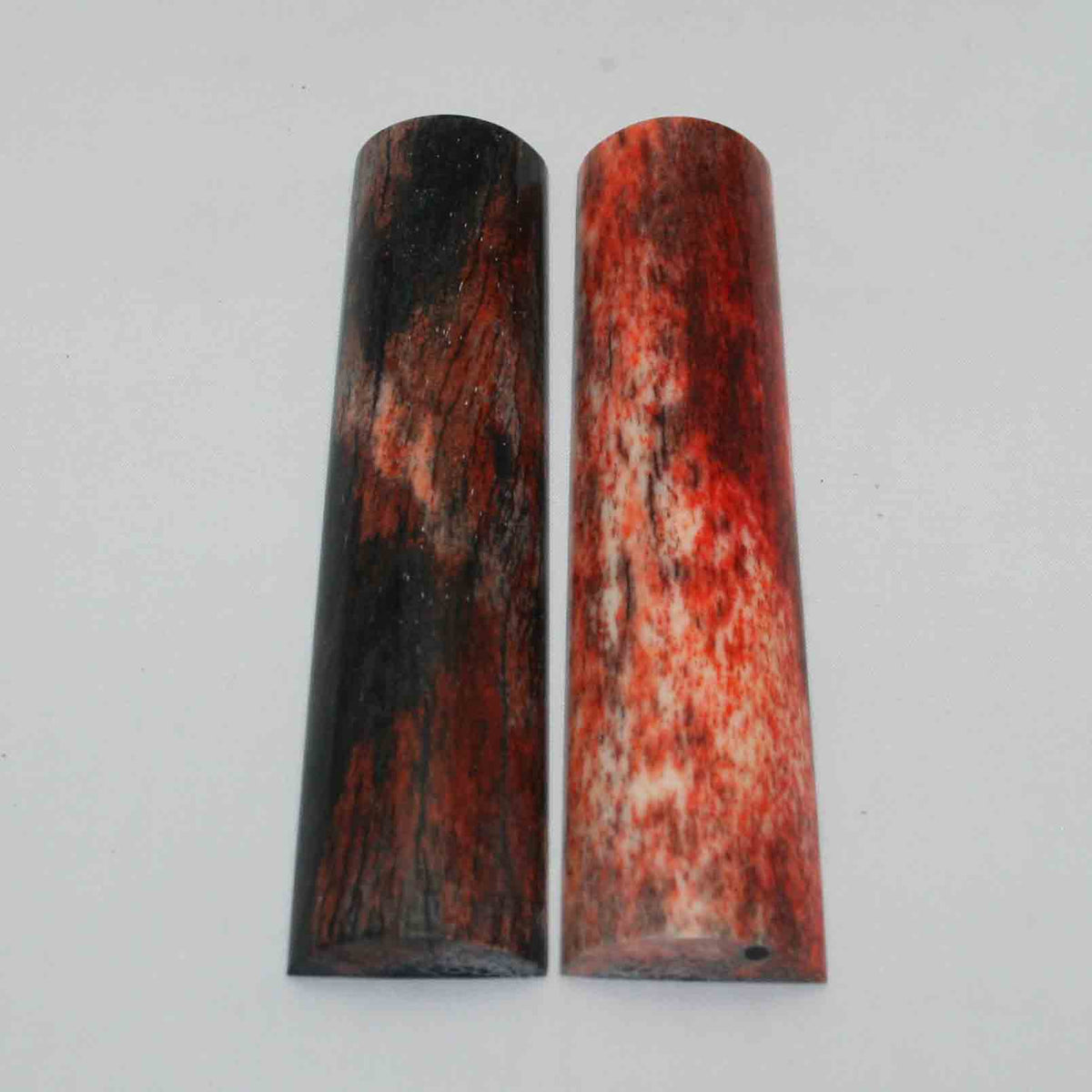 NB104GS209 Giraffe Bone Scales