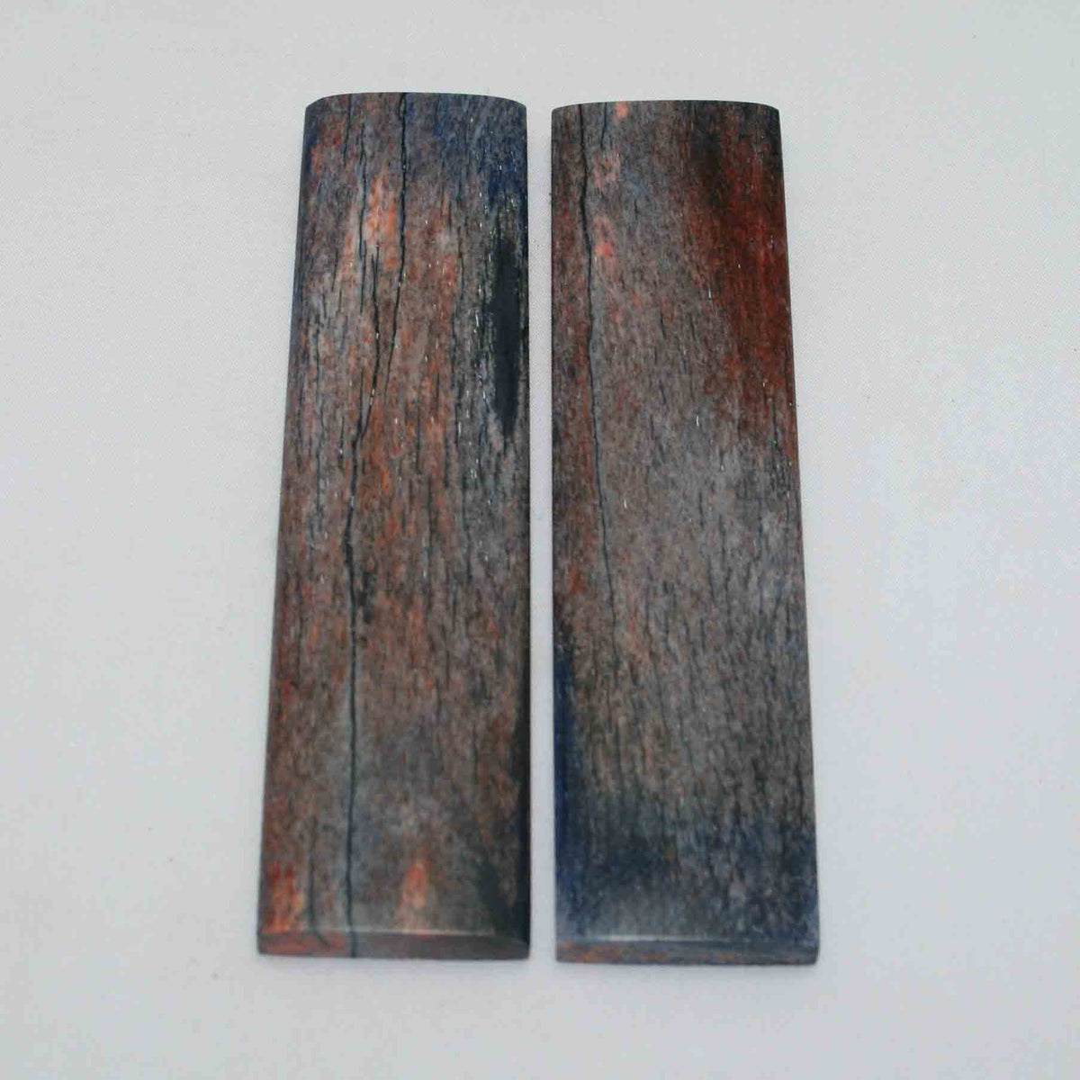 NB104GS34 Giraffe Bone Scales