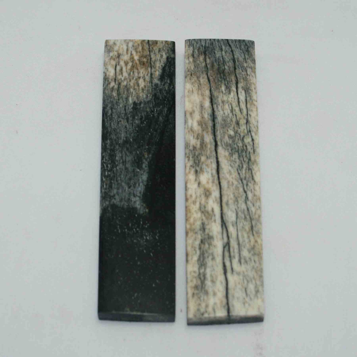 NB104GS68 Giraffe Bone Scales