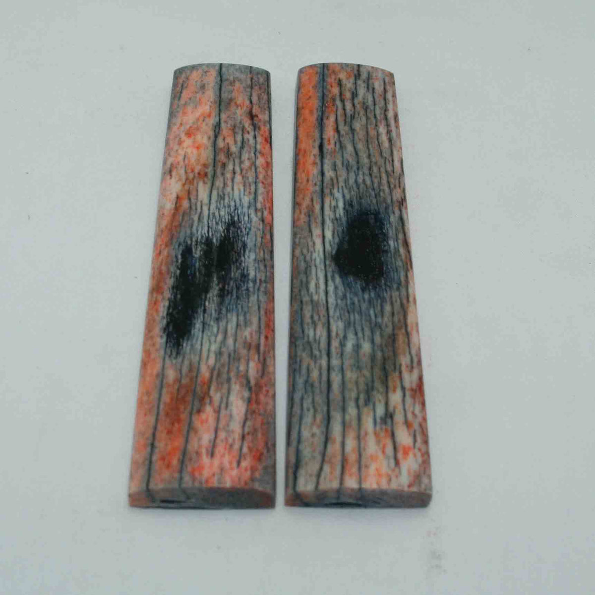 NB104GS72 Giraffe Bone Scales