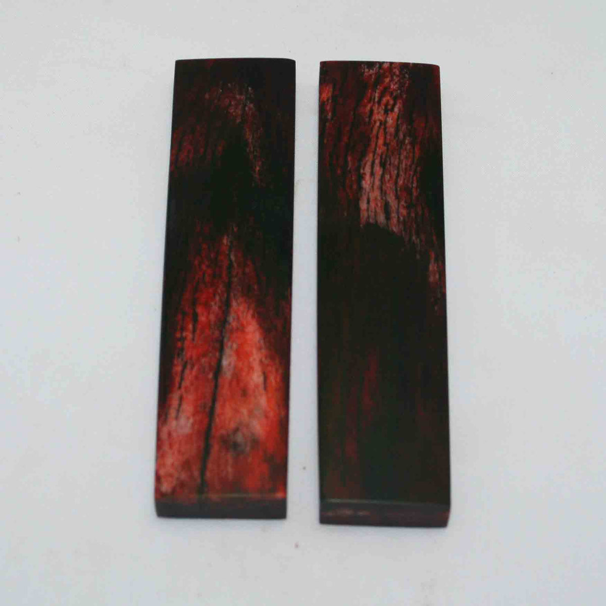 NB104GS77 Giraffe Bone Scales