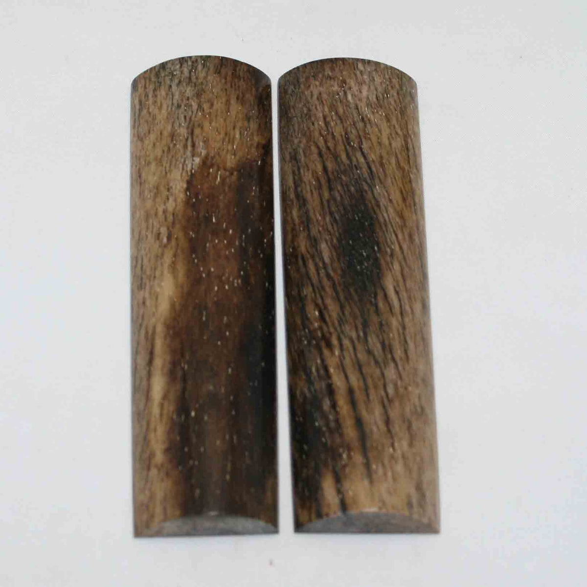 NB104GS85 Giraffe Bone Scales